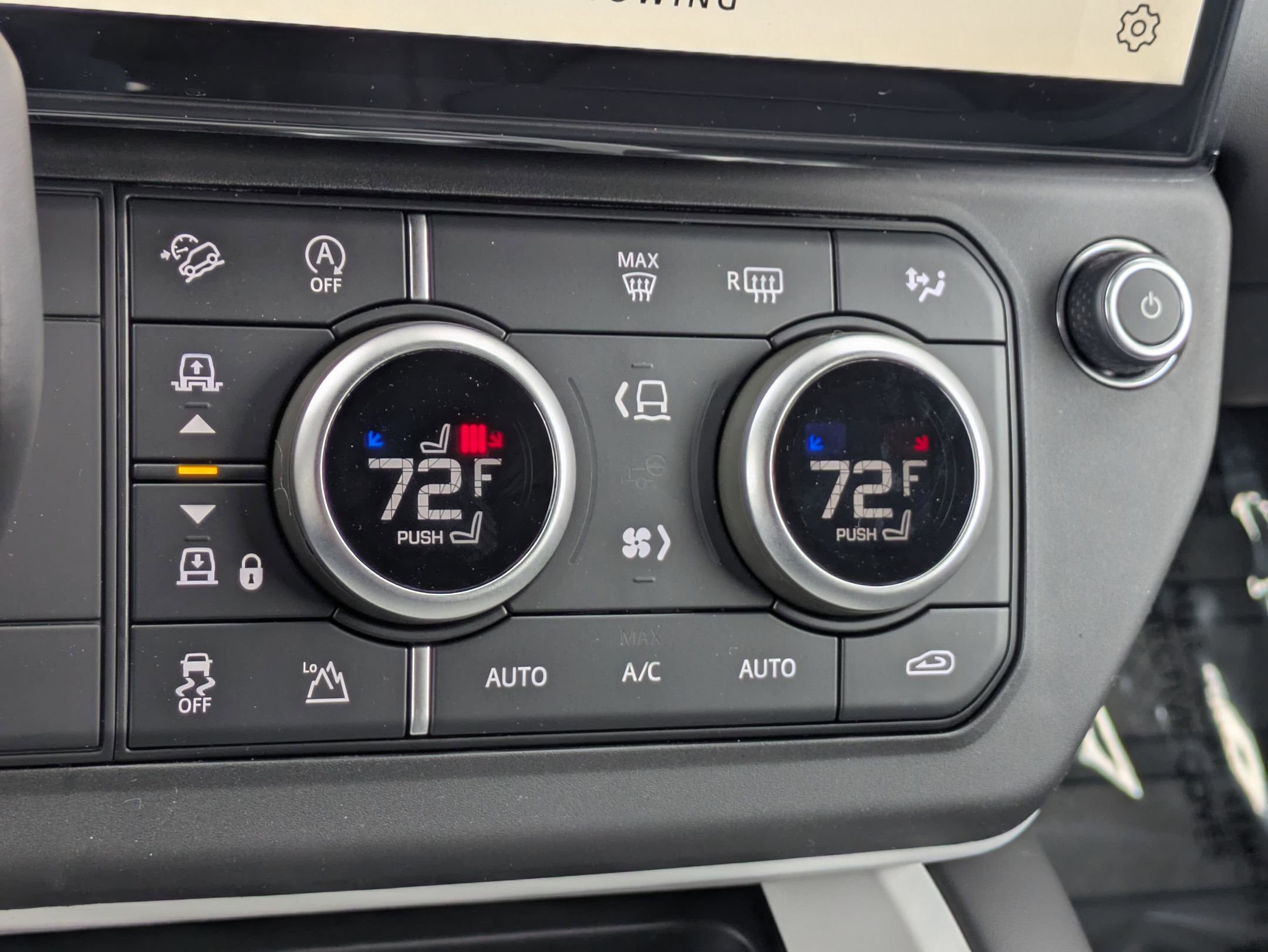 New 2026 Land Rover Defender 110 X-Dynamic SE image 16