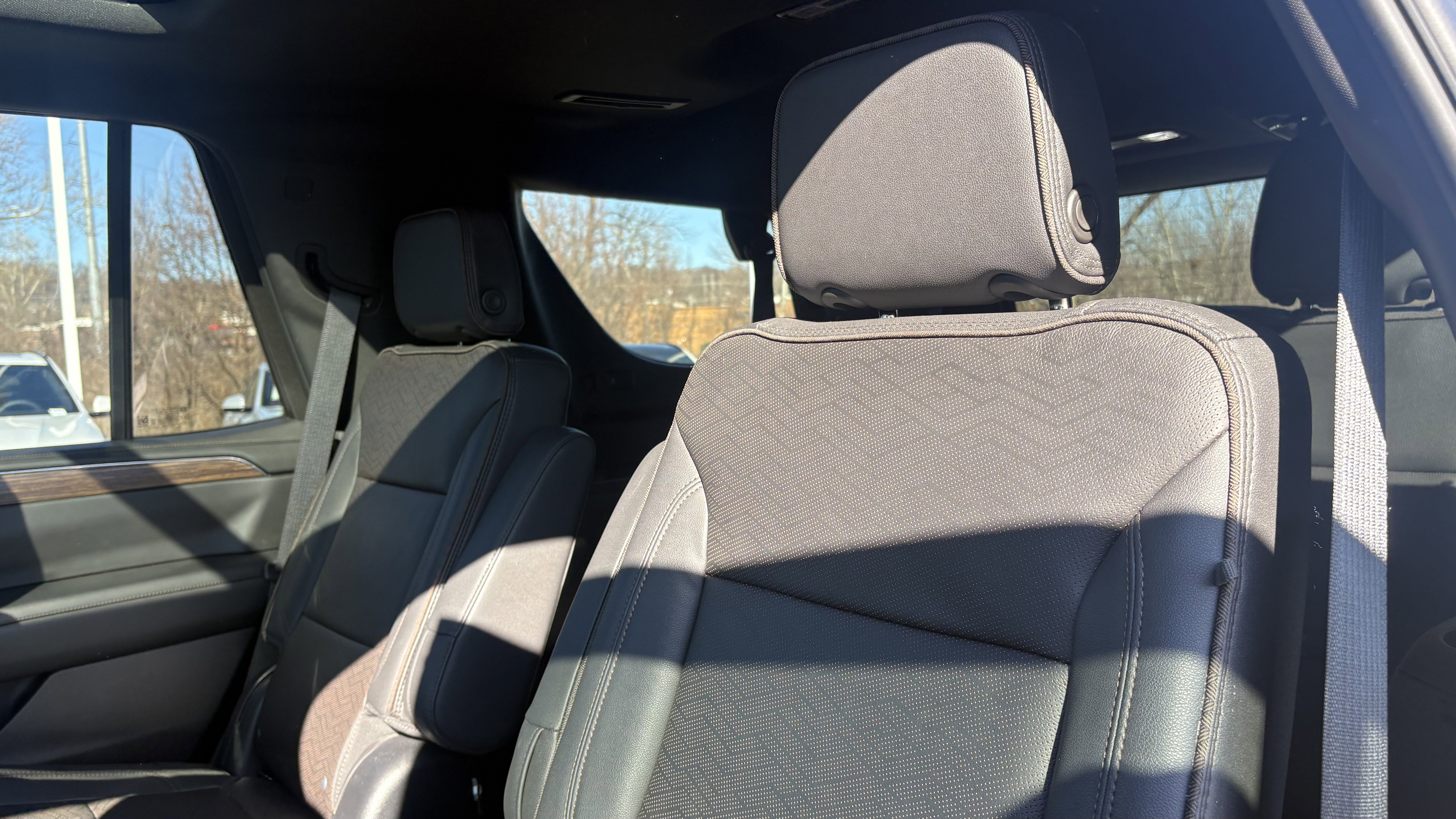 Used 2023 Chevrolet Tahoe High Country image 32