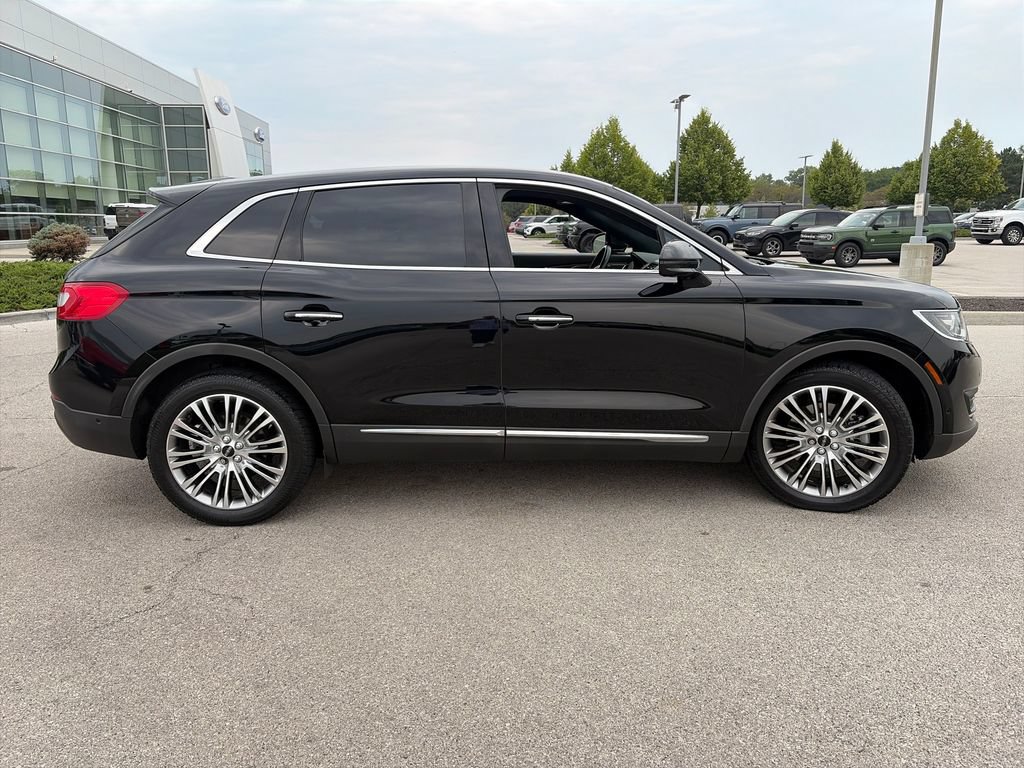 Used 2017 Lincoln MKX Reserve AWD/4WD image 8