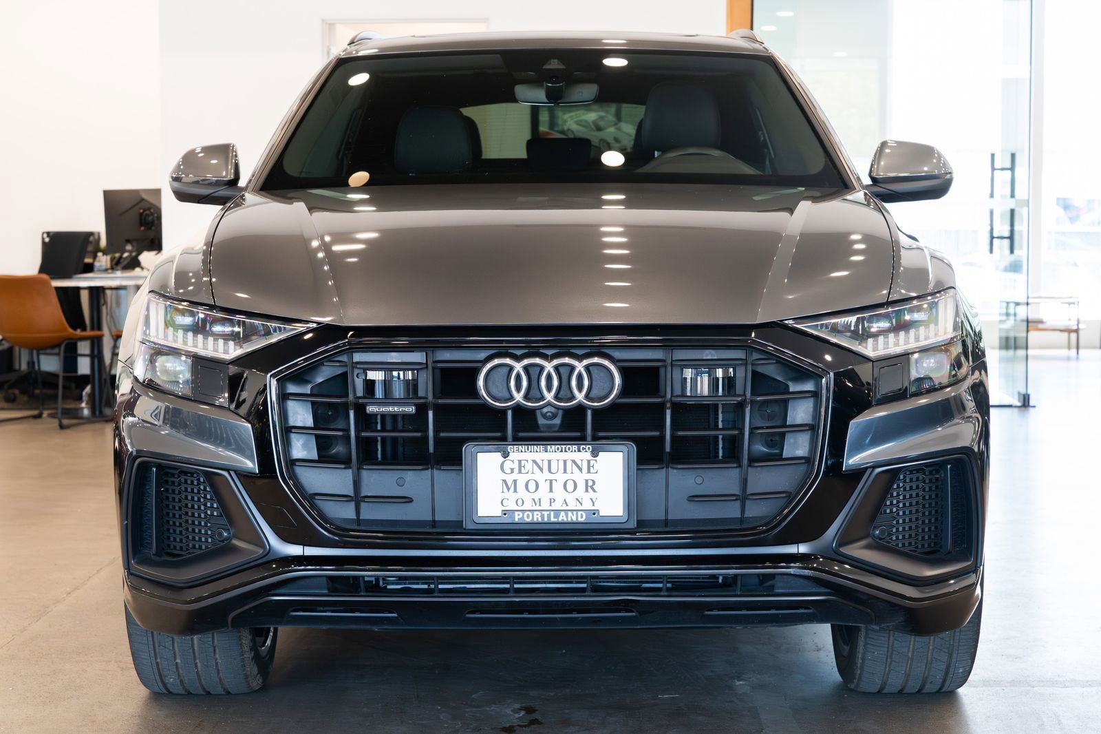 Used 2021 Audi Q8 Premium Plus w/ Premium Plus Package image 2