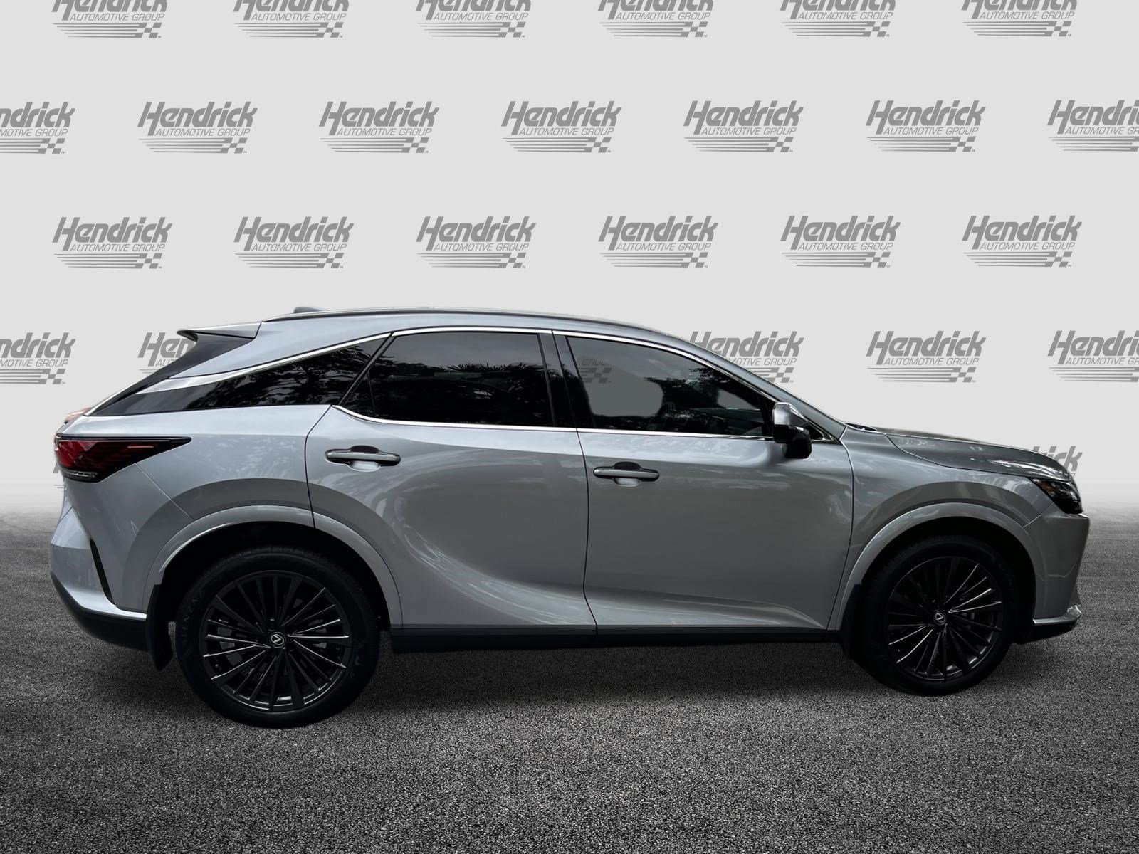 Used 2024 Lexus RX 350h w/ Convenience Package AWD/4WD image 10