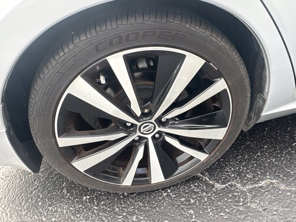 Certified 2021 Nissan Altima 2.0 SR FWD image 12