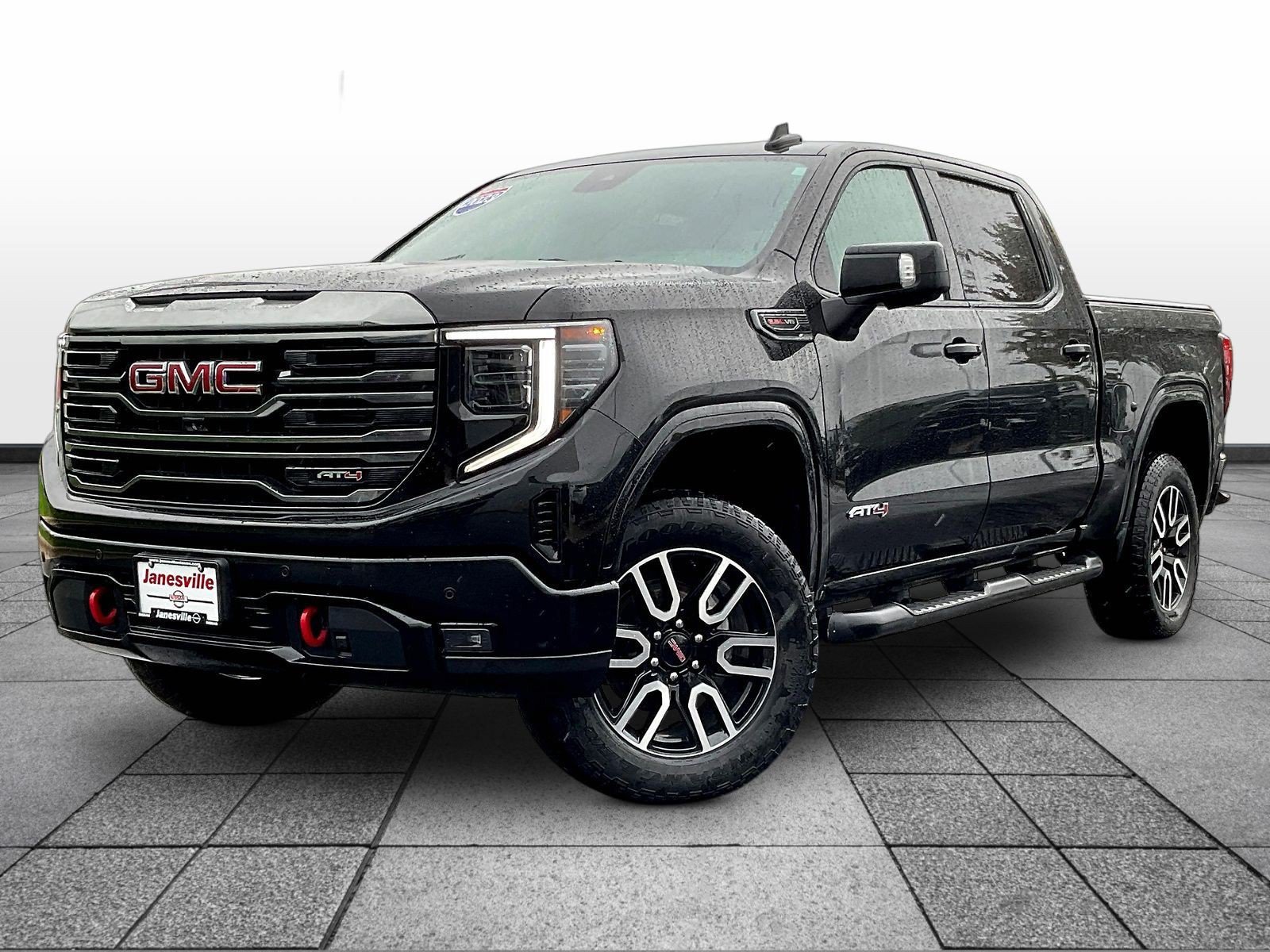 Used 2023 GMC Sierra 1500 AT4 w/ Technology Package AWD/4WD image 3