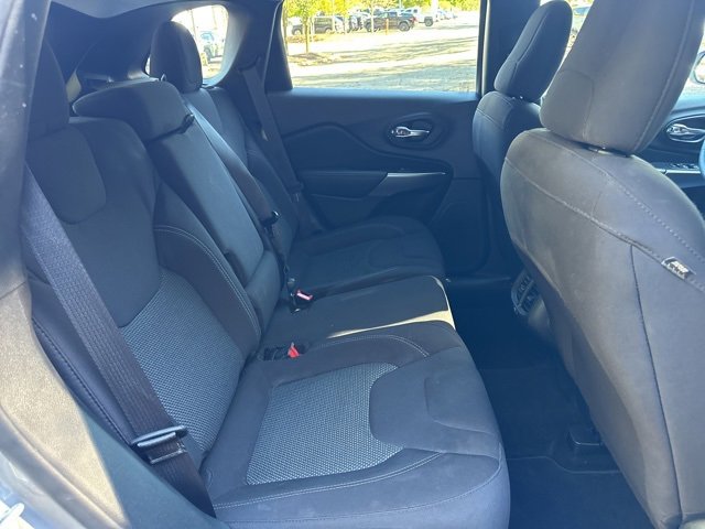 Used 2021 Jeep Cherokee Latitude image 26