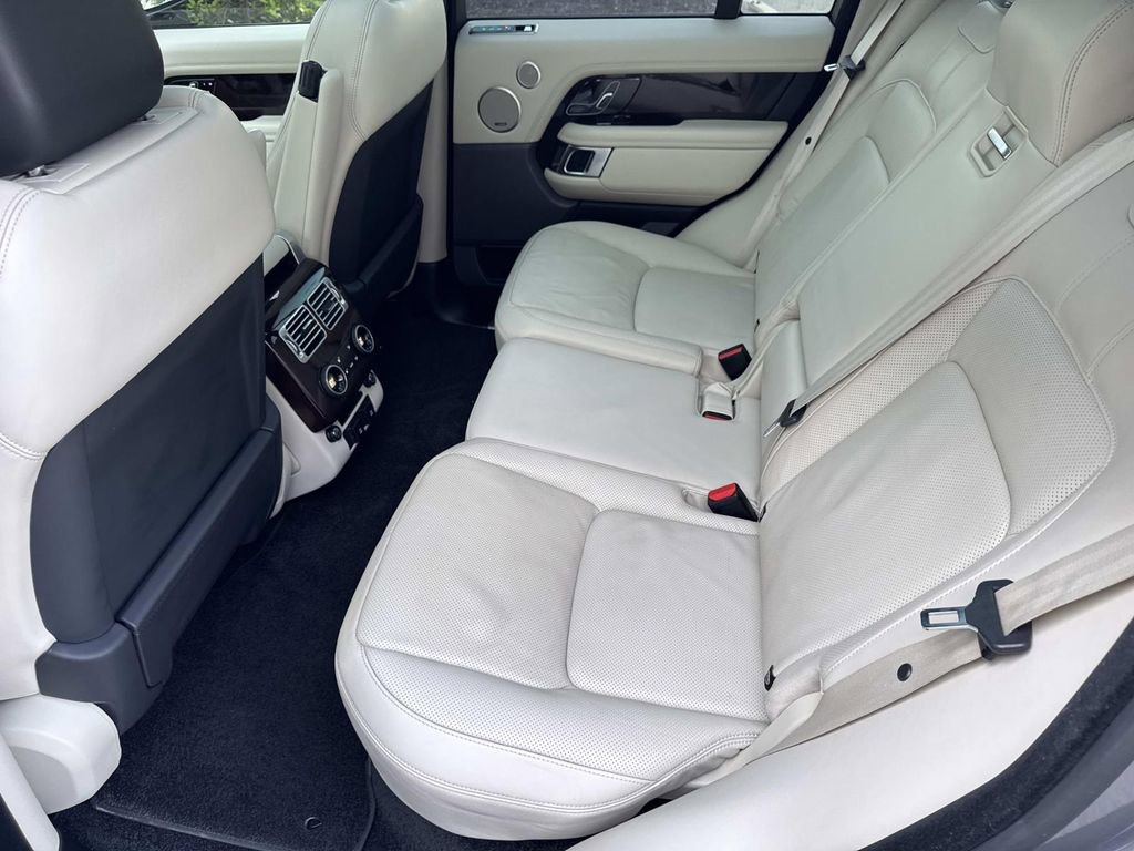 Used 2020 Land Rover Range Rover HSE AWD/4WD image 16