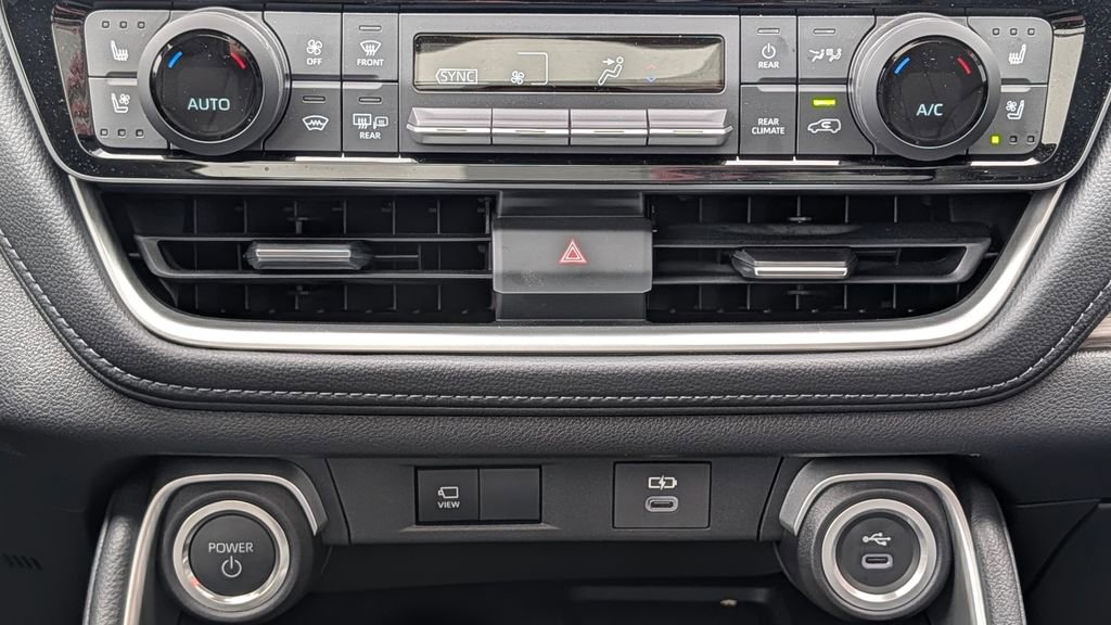 Used 2026 Toyota Grand Highlander AWD Hybrid image 27