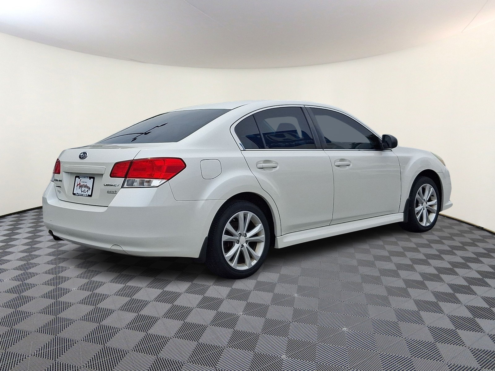 Used 2014 Subaru Legacy 2.5i AWD/4WD image 6