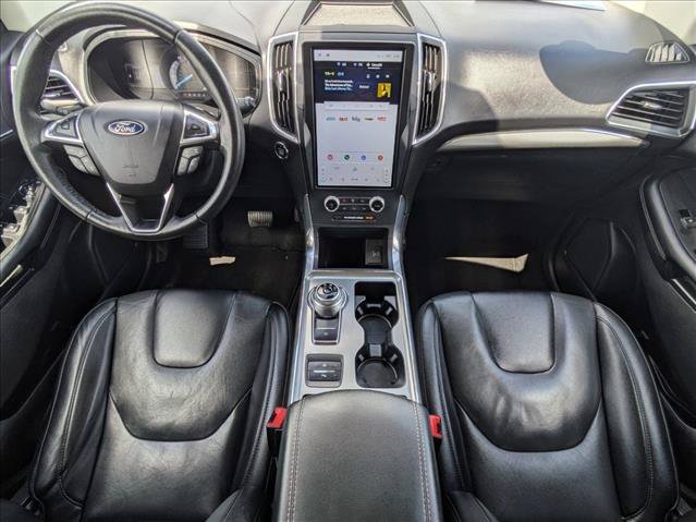 Used 2022 Ford Edge Titanium w/ Equipment Group 301A AWD/4WD image 17