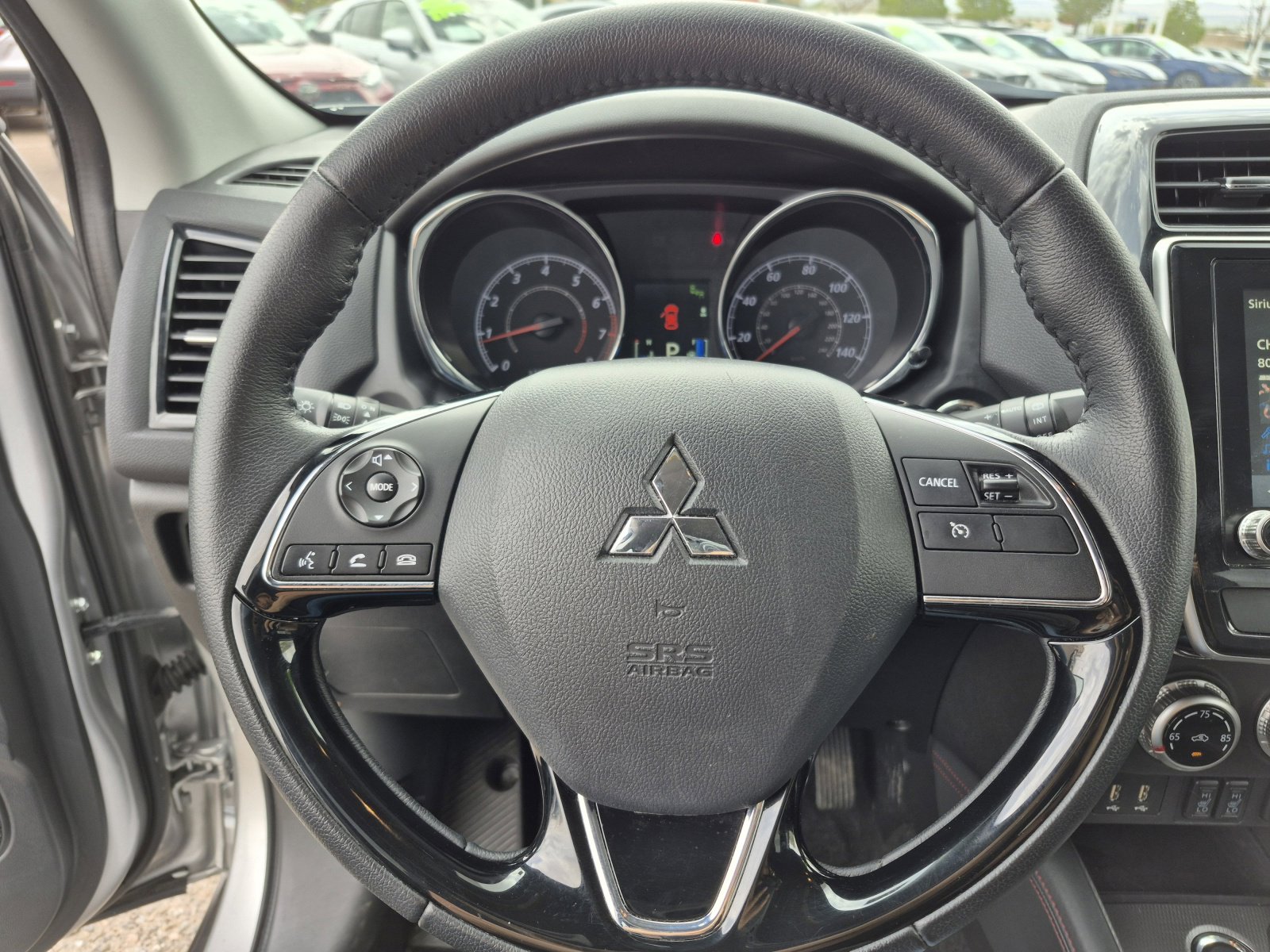 Used 2025 Mitsubishi Outlander Sport ES image 9