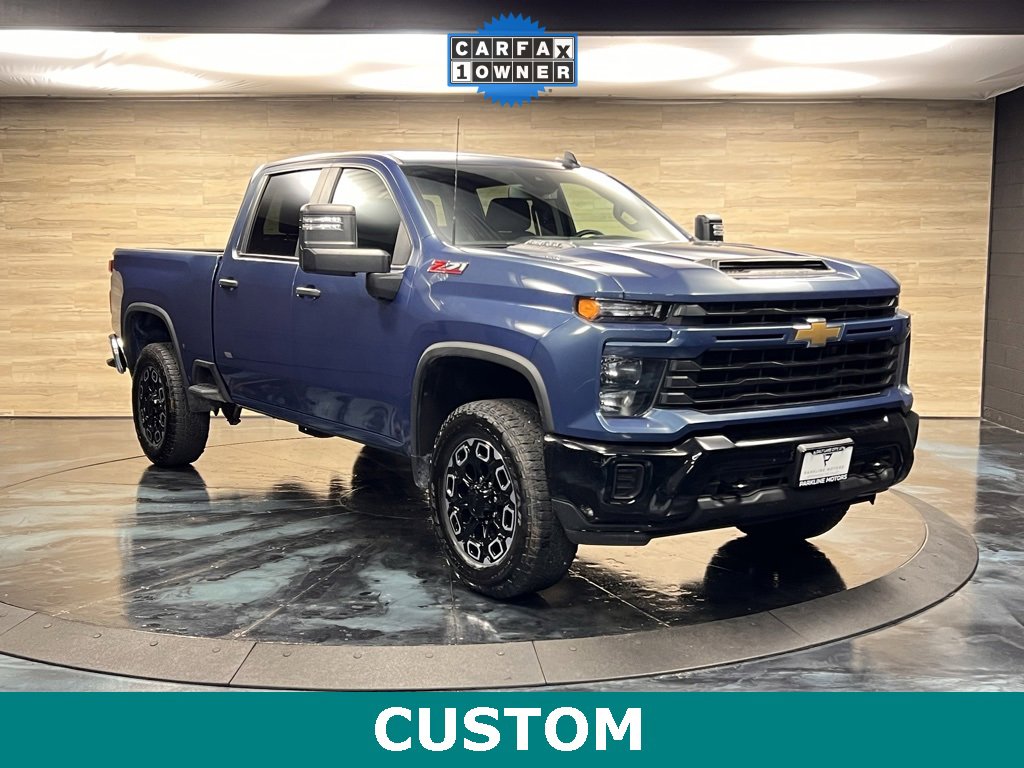 Used 2024 Chevrolet Silverado 2500 Custom w/ Custom Value Package image 1