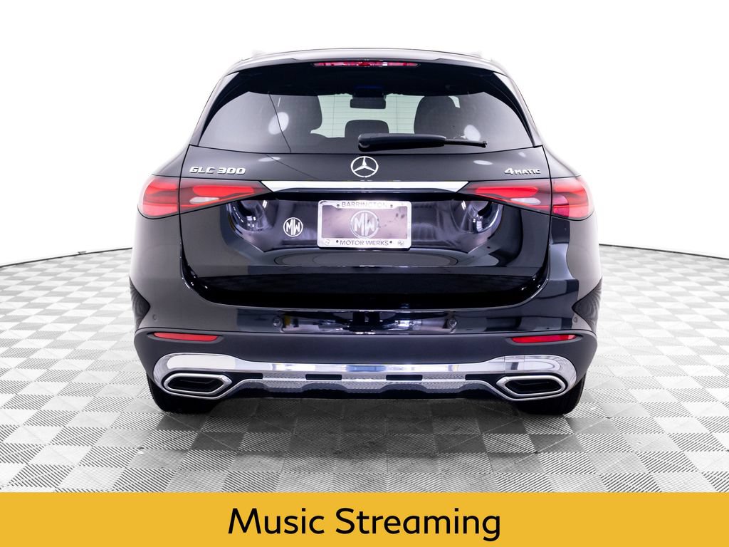 Used 2023 Mercedes-Benz GLC 300 4MATIC w/ Exclusive Trim Package image 4