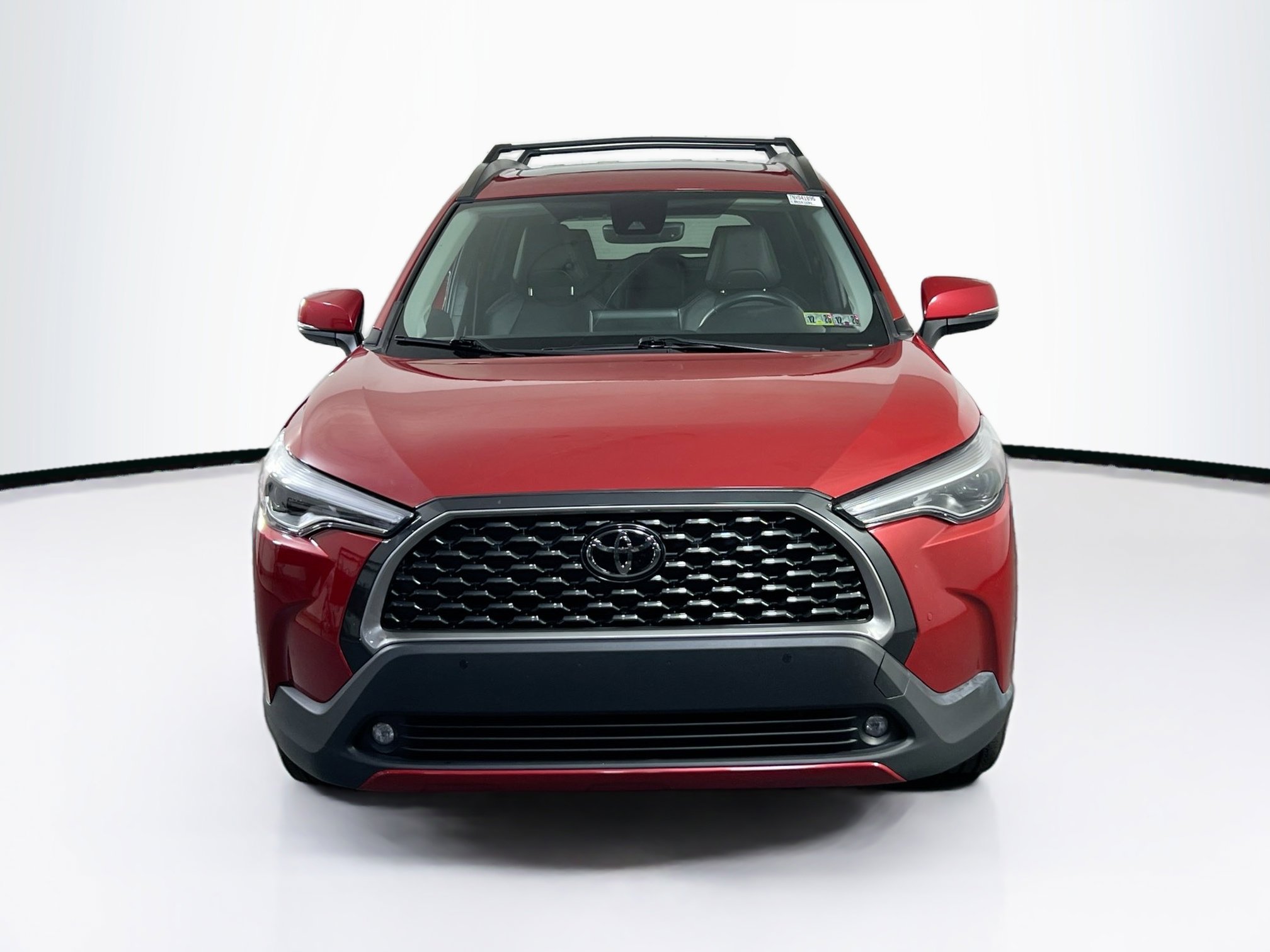 Used 2022 Toyota Corolla Cross XLE w/ Convenience Package AWD/4WD image 2