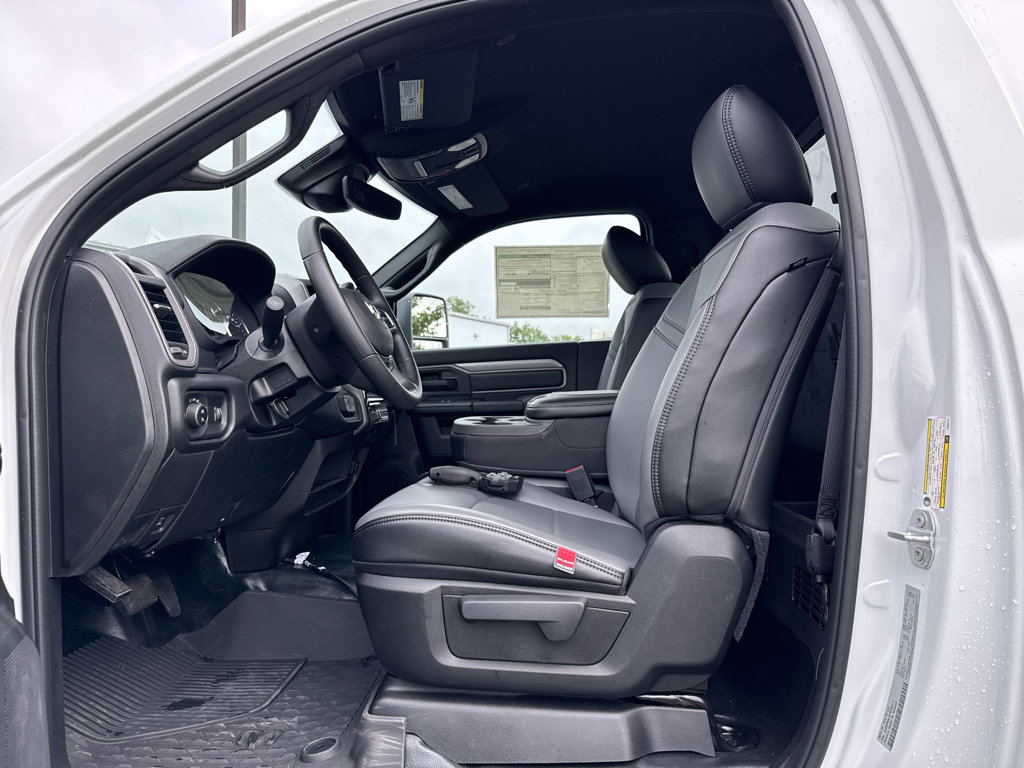 New 2026 RAM 2500 Tradesman AWD/4WD image 9