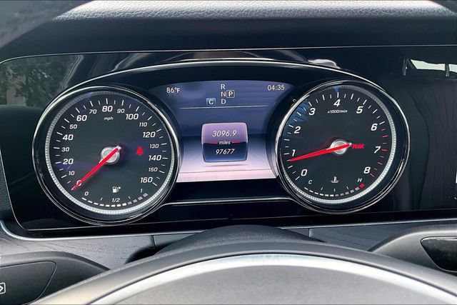 Used 2017 Mercedes-Benz E 300 4MATIC image 22