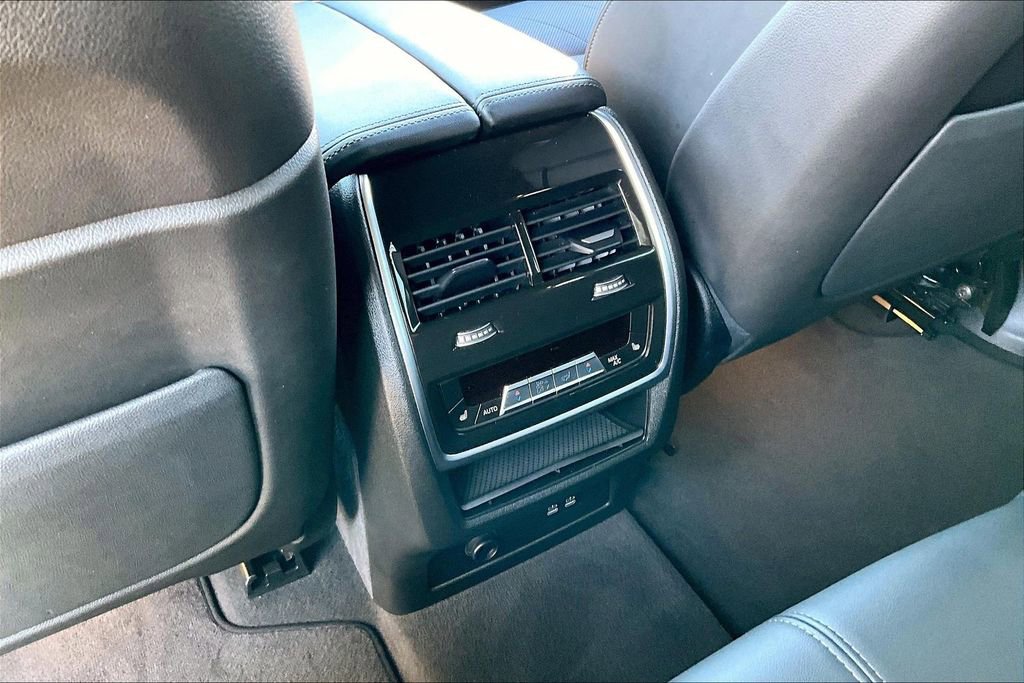 Used 2025 BMW X5 xDrive40i AWD/4WD image 33