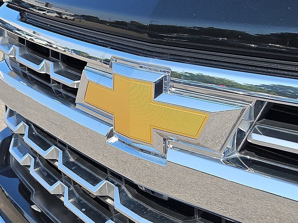 Used 2023 Chevrolet Silverado 1500 LTZ AWD/4WD image 31