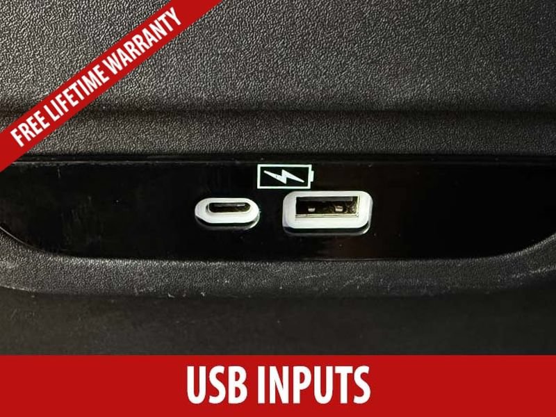 Used 2023 Chrysler Pacifica Touring-L FWD image 21