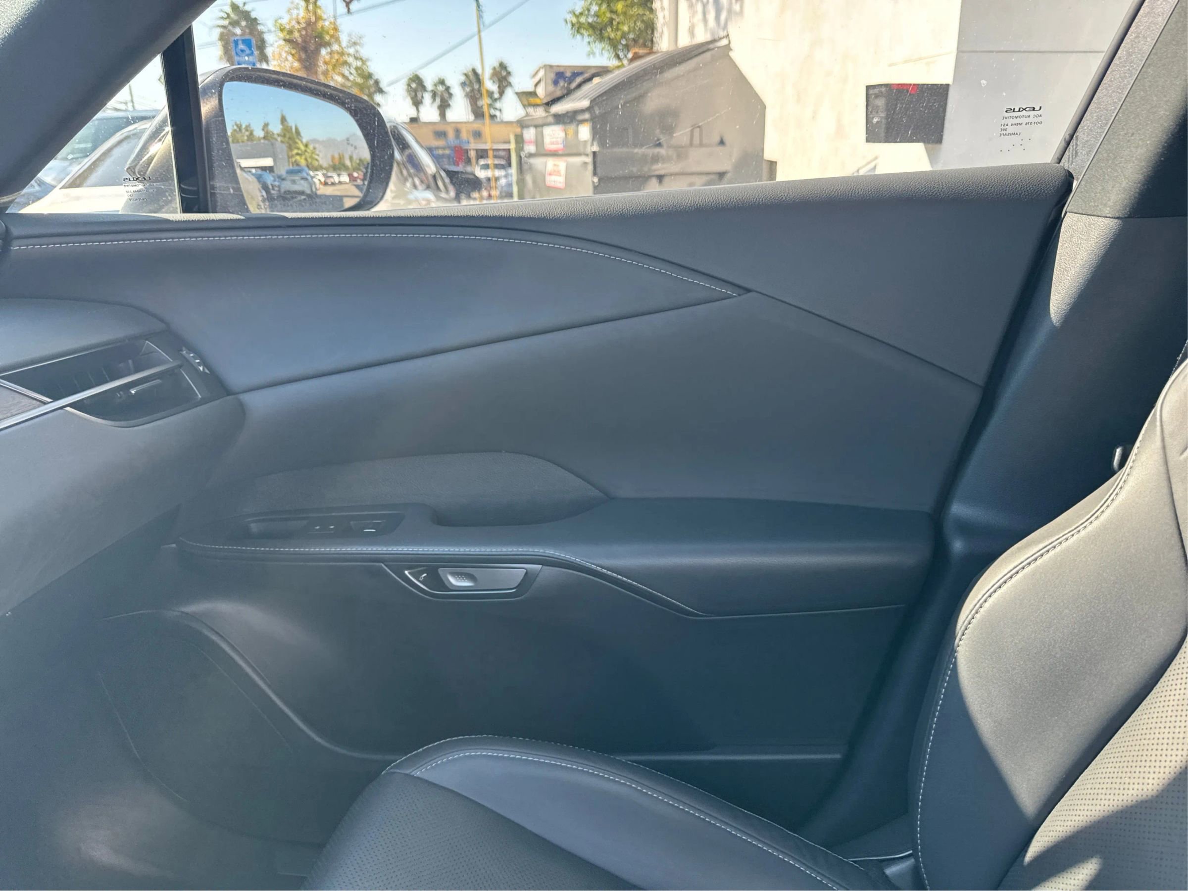 Used 2023 Lexus RX 350h image 18