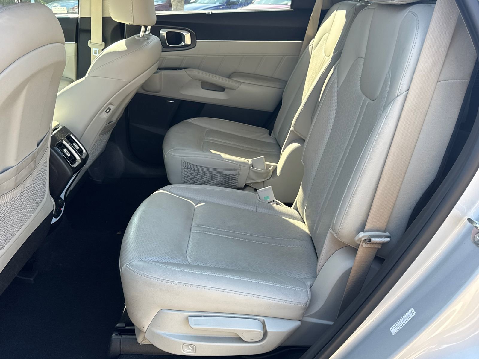 Used 2023 Kia Sorento SX Prestige image 21