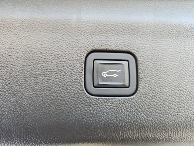 Certified 2023 Buick Enclave Avenir w/ Avenir Technology Package image 23