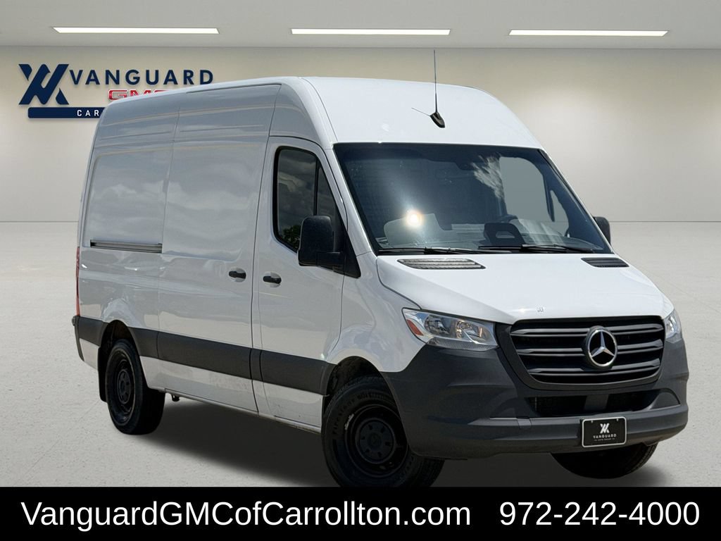Used 2025 Mercedes-Benz Sprinter 2500 image 2