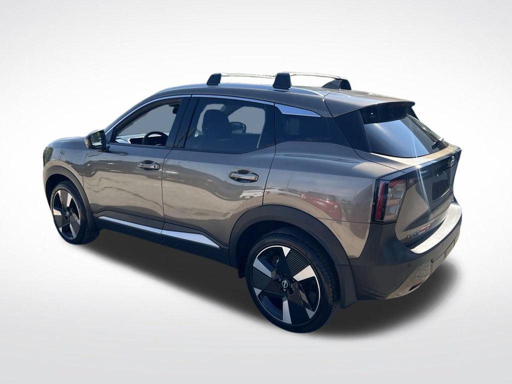 Certified 2025 Nissan Kicks SR w/ SR Premium Package AWD/4WD image 53