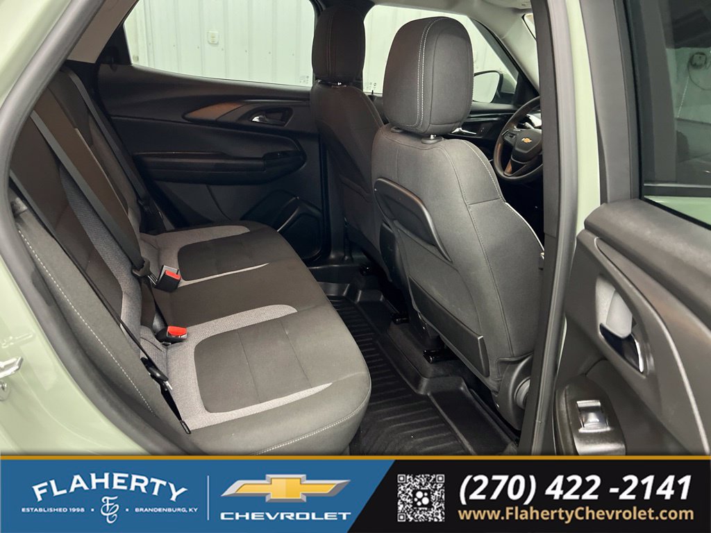Used 2025 Chevrolet TrailBlazer LT FWD image 13