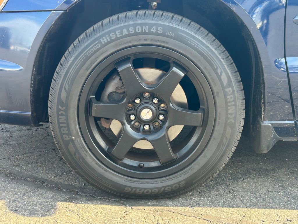 Used 2005 Chrysler Sebring Touring w/ Electronics Convenience Group image 10