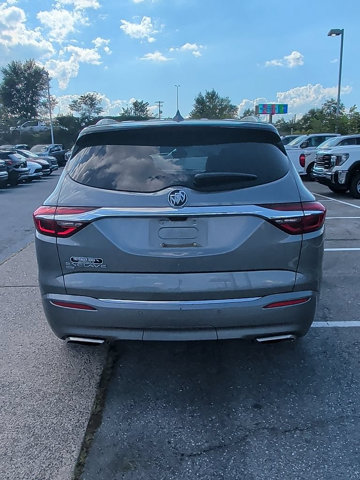 Used 2021 Buick Enclave Avenir w/ Avenir Technology Package AWD/4WD image 6