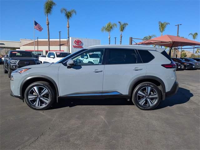 Used 2023 Nissan Rogue SL w/ SL Premium Package image 8