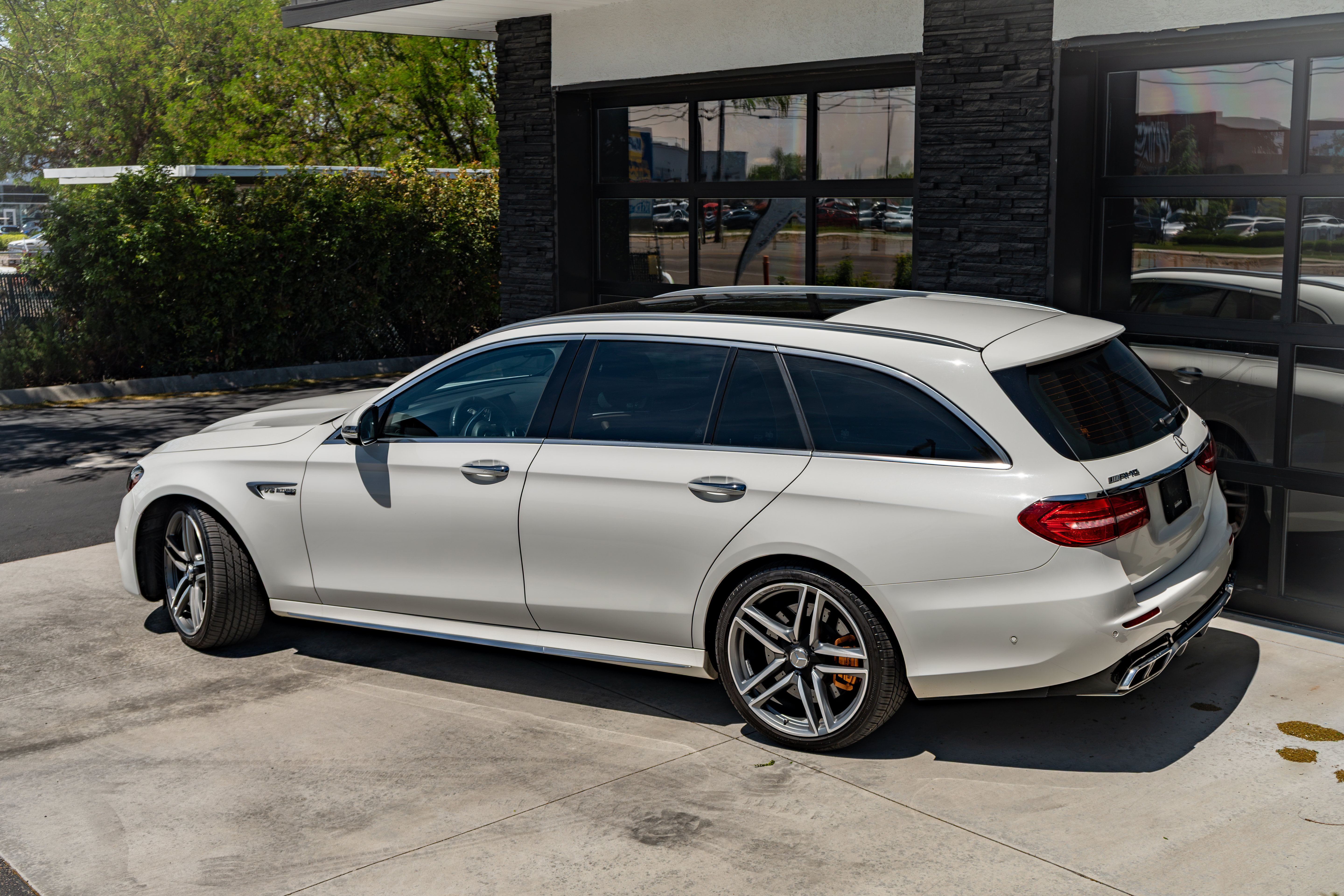 Used 2018 Mercedes-Benz E 63 AMG S image 9
