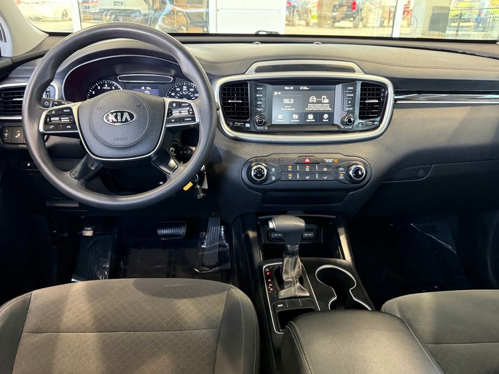Used 2019 Kia Sorento LX image 31
