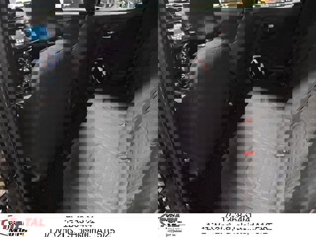 Used 2018 Jeep Renegade Latitude w/ Cold Weather Group image 13