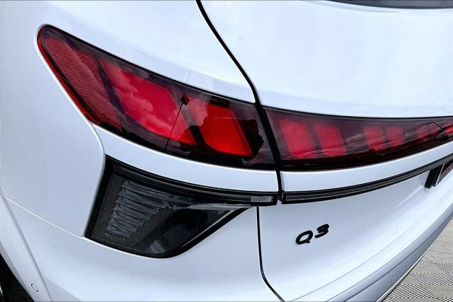 New 2026 Audi Q3 quattro 2.0T AWD/4WD image 32
