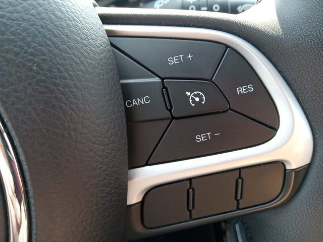 Used 2021 Jeep Compass Latitude image 19