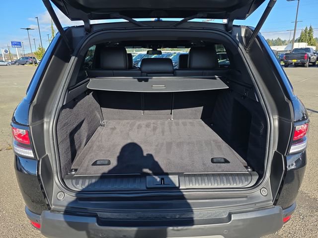 Used 2016 Land Rover Range Rover Sport SE image 14