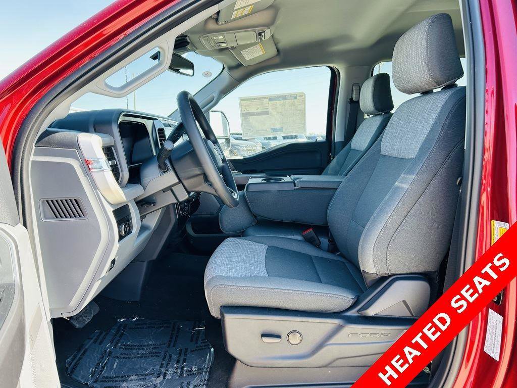 New 2026 Ford F250 XLT w/ XLT Premium Package image 3