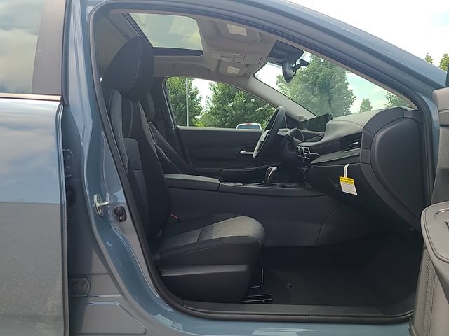 New 2026 Nissan Sentra SV w/ SV Convenience Package FWD image 25