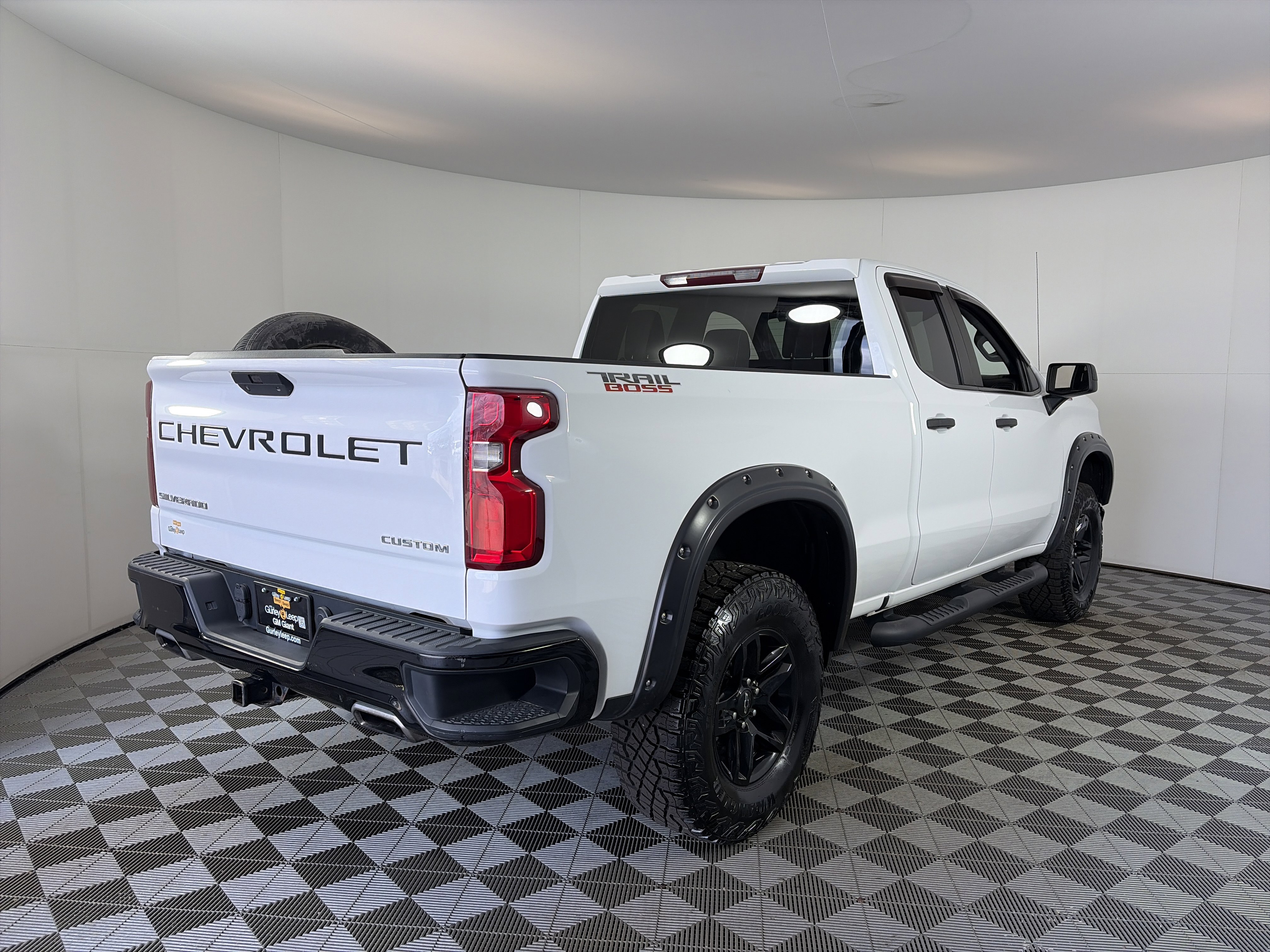 Used 2019 Chevrolet Silverado 1500 Custom Trail Boss w/ Custom Convenience Package image 10