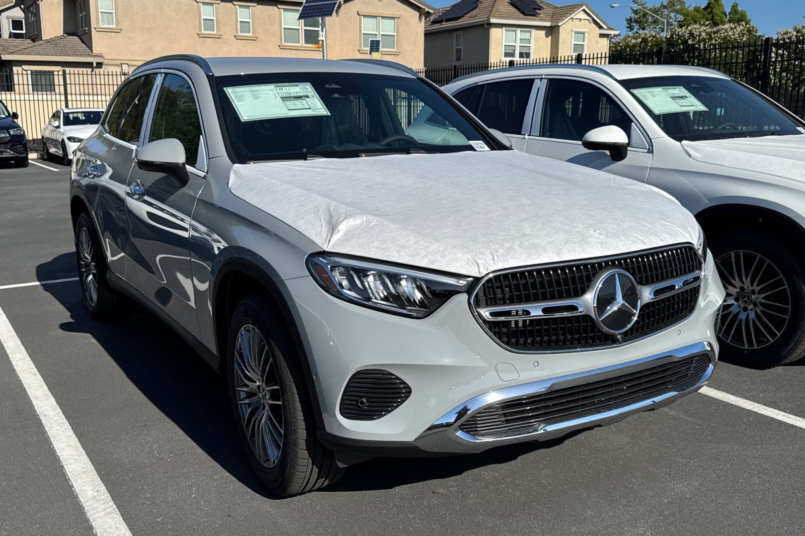New 2026 Mercedes-Benz GLC 300 4MATIC image 2