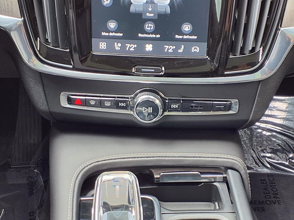 Used 2023 Volvo S90 B6 Ultimate w/ Protection Package Premier image 18