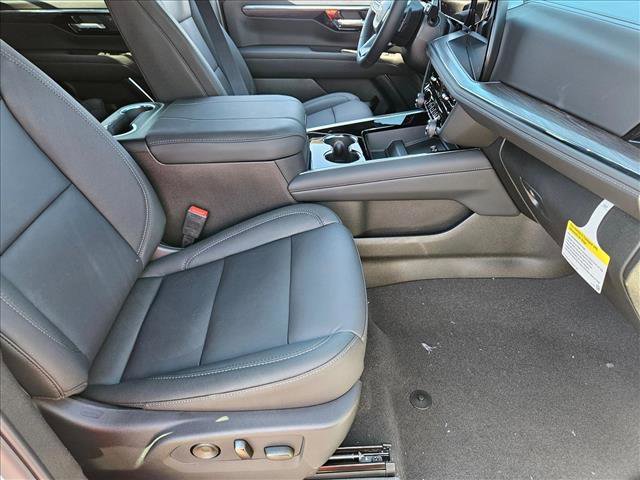 New 2026 Chevrolet Suburban LT w/ Comfort Package image 16