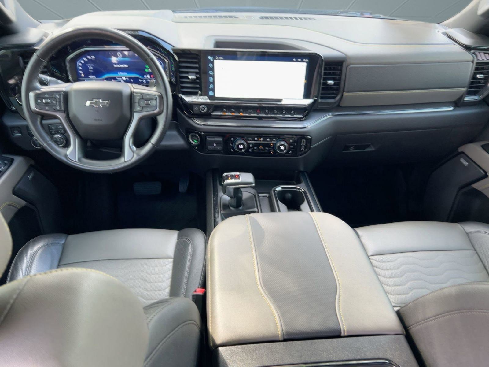 Used 2023 Chevrolet Silverado 1500 ZR2 w/ Technology Package image 16