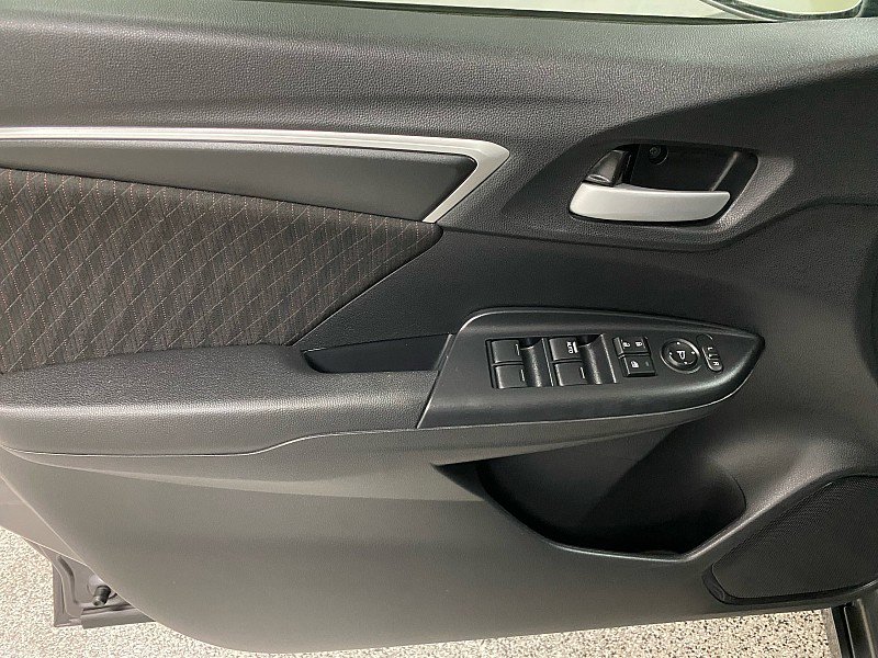 Used 2020 Honda Fit Sport image 9