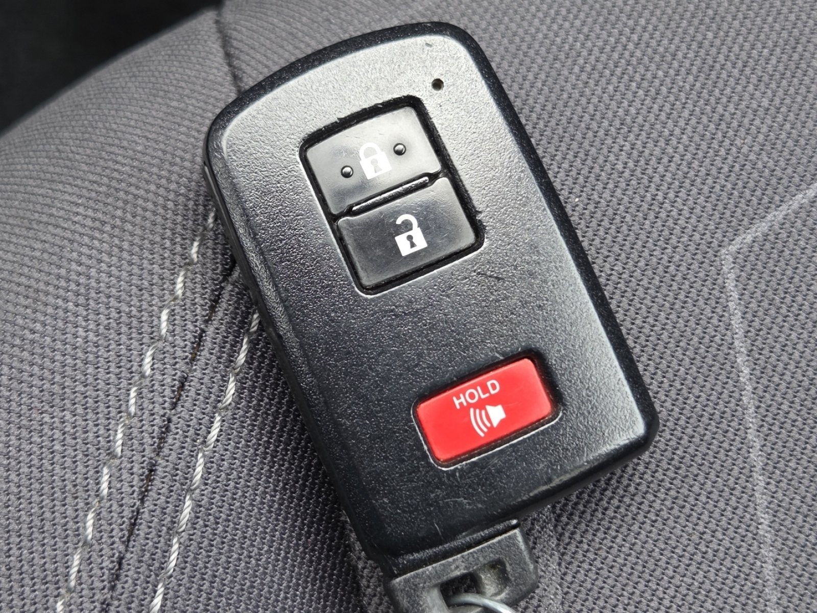 Used 2017 Toyota Tacoma TRD Sport AWD/4WD image 36
