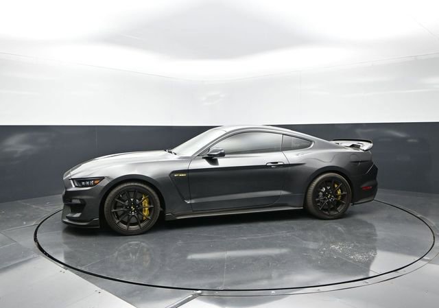 Used 2020 Ford Mustang Shelby GT350 w/ Technology Package RWD video 3