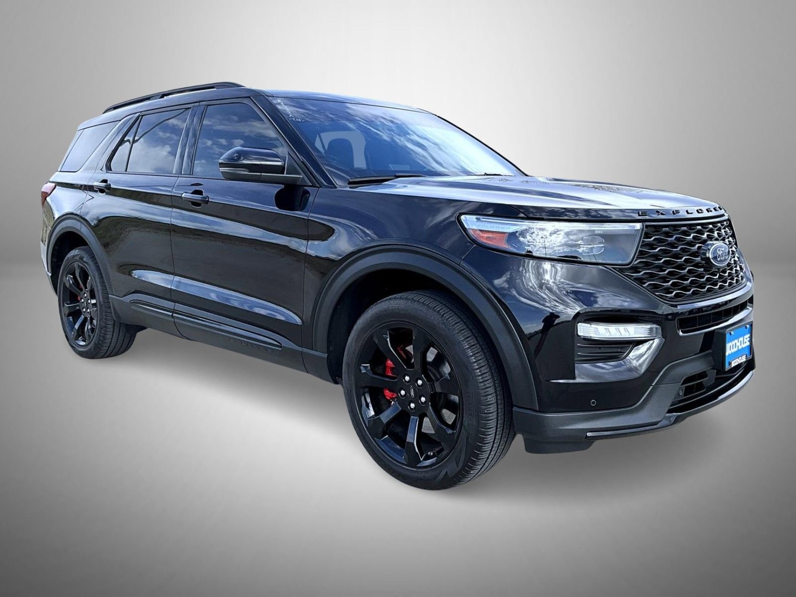 Used 2024 Ford Explorer ST w/ Equipment Group 401A image 3