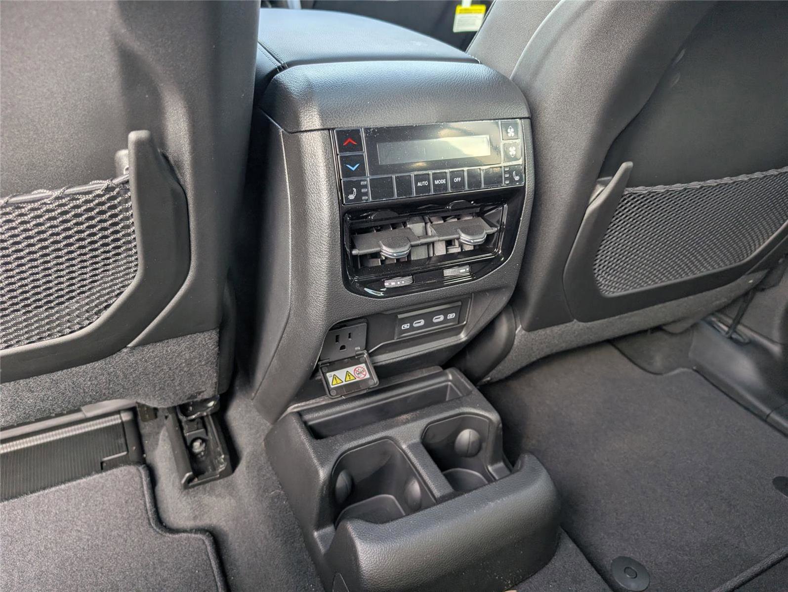 New 2026 Jeep Grand Cherokee L Limited image 30