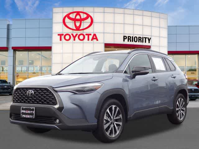 Used 2025 Toyota Corolla Cross XLE