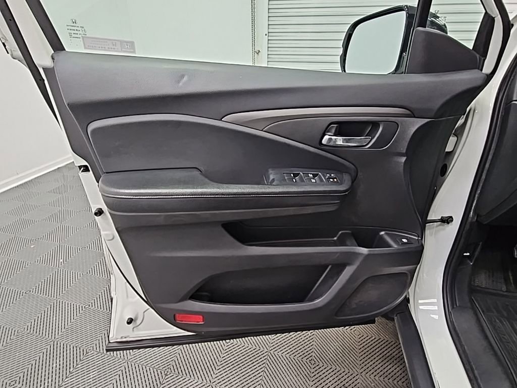 Used 2019 Honda Ridgeline Sport image 26